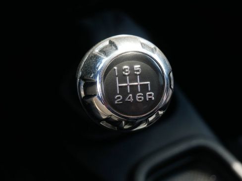 Used 2013 Jeep Wrangler Unlimited Rubicon w/ Connectivity Group AWD/4WD image 21
