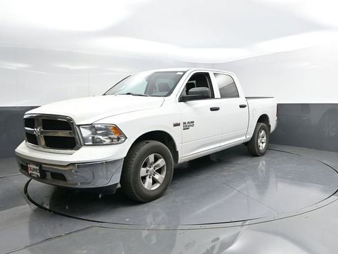 Used 2020 RAM 1500 Tradesman w/ Chrome Appearance Group image 4