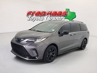 Used 2022 Toyota Sienna XSE w/ XSE Plus Package AWD/4WD video 1