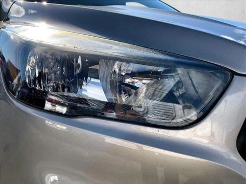 Used 2018 Ford Escape S image 30