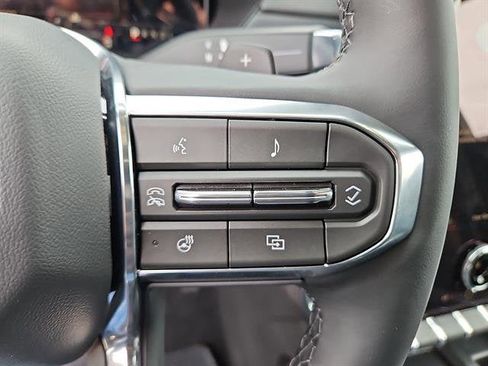 New 2026 GMC Acadia Elevation image 19