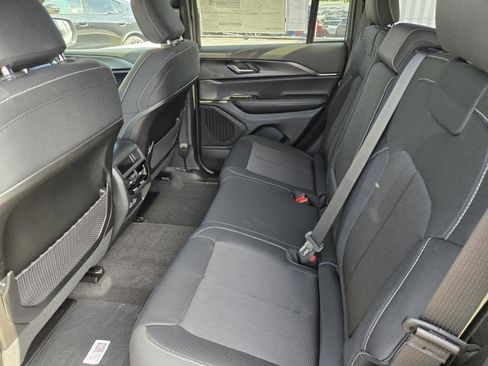 New 2026 Jeep Grand Cherokee Laredo RWD image 26