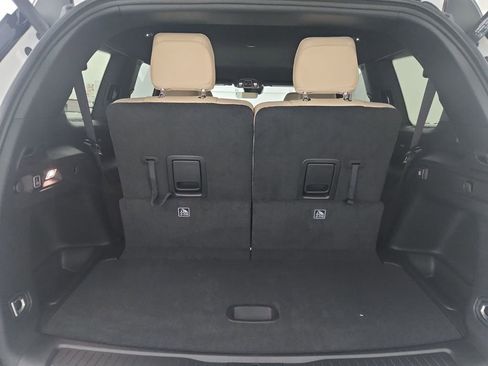 New 2025 Jeep Grand Cherokee L Limited w/ Trailer Tow Package image 33