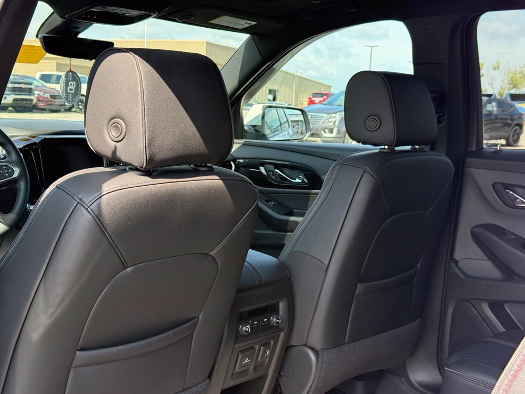 Used 2023 Chevrolet Traverse RS w/ LPO, Floor Liner Package AWD/4WD image 53