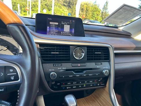 Used 2018 Lexus RX 350L FWD w/ Premium Package image 32