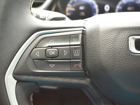 Used 2023 Jeep Grand Cherokee L Limited AWD/4WD image 24