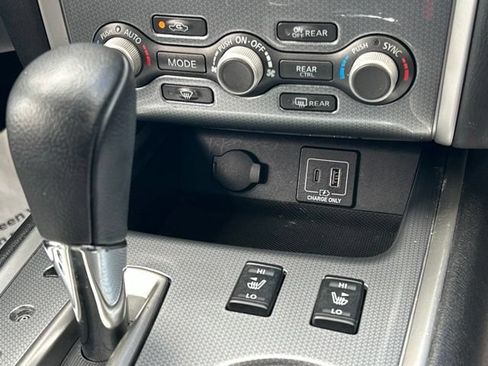 Used 2019 Nissan Pathfinder SL AWD/4WD image 45