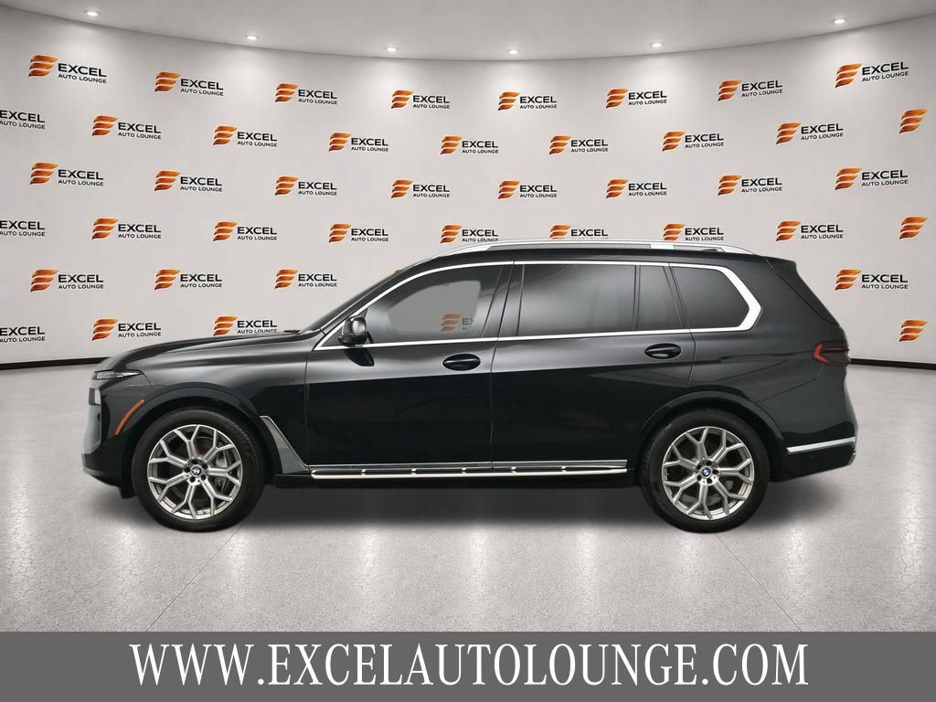 Used 2023 BMW X7 xDrive40i w/ Premium Package AWD/4WD image 2