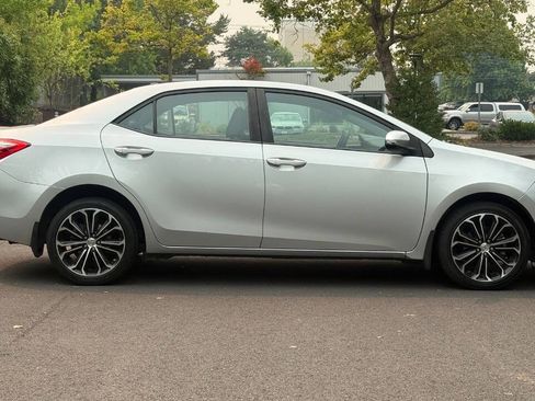 Used 2014 Toyota Corolla S w/ Driver Convenience Package FWD image 5