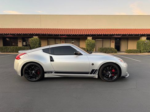Used 2014 Nissan 370Z Touring w/ Sport Package image 6