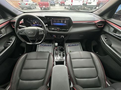 Used 2025 Chevrolet TrailBlazer RS w/ Driver Confidence Package image 20