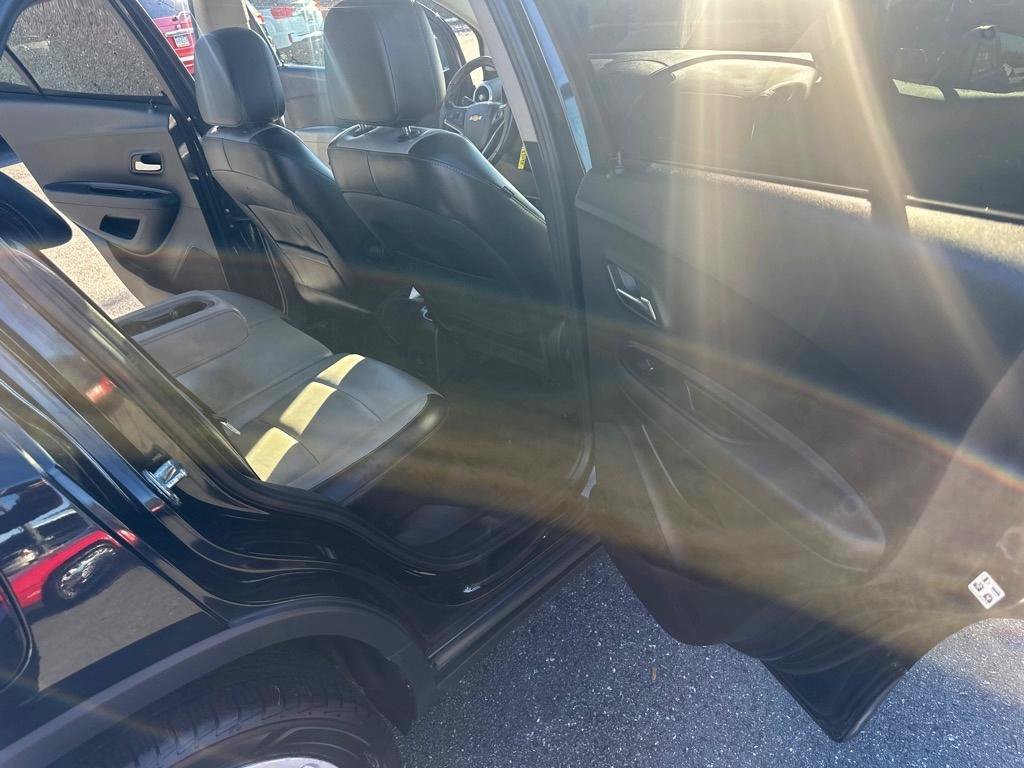 Used 2015 Chevrolet Trax LTZ AWD/4WD image 24