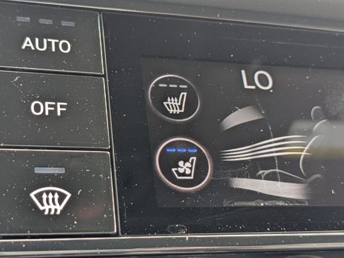 Certified 2025 Genesis G70 2.5T w/ Sport Prestige Package image 25