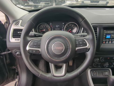 Used 2018 Jeep Compass Sport w/ Tech Group image 28