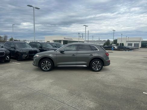Used 2023 Audi Q5 2.0T Premium Plus w/ Premium Plus Package image 7