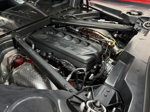 Used 2025 Chevrolet Corvette Stingray Coupe w/ 1LT image 17