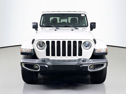 Used 2021 Jeep Gladiator Sport image 2