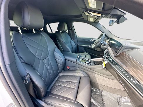 New 2026 BMW X6 xDrive40i image 23