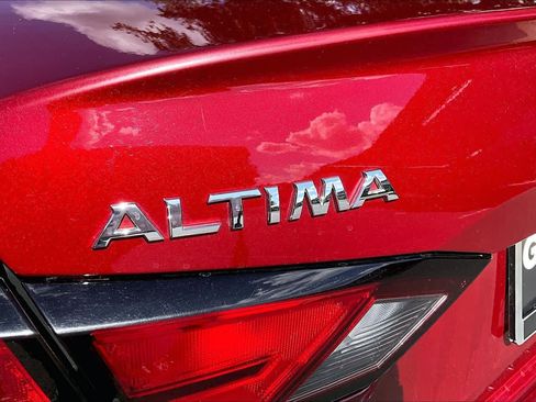 Used 2022 Nissan Altima 2.5 SV w/ SV Premium Package FWD image 19