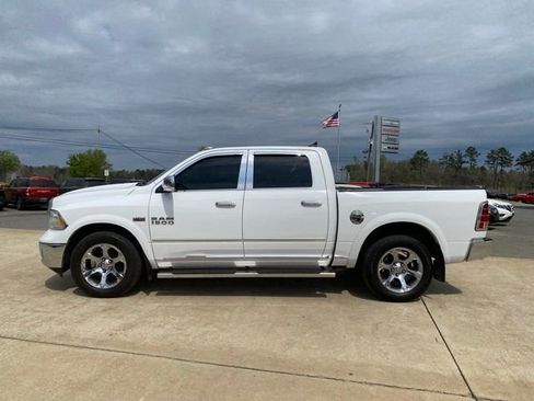 Used 2014 RAM 1500 Laramie w/ Convenience Group image 9