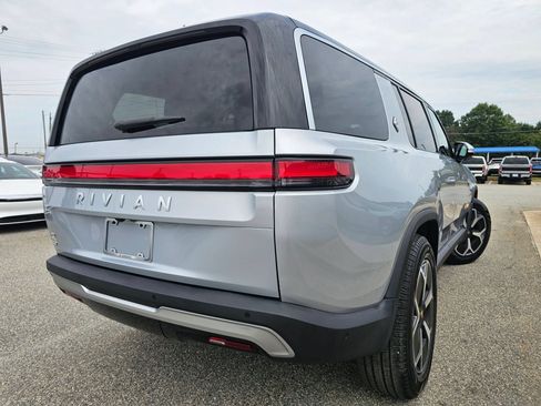 Used 2024 Rivian R1S Adventure AWD/4WD image 5
