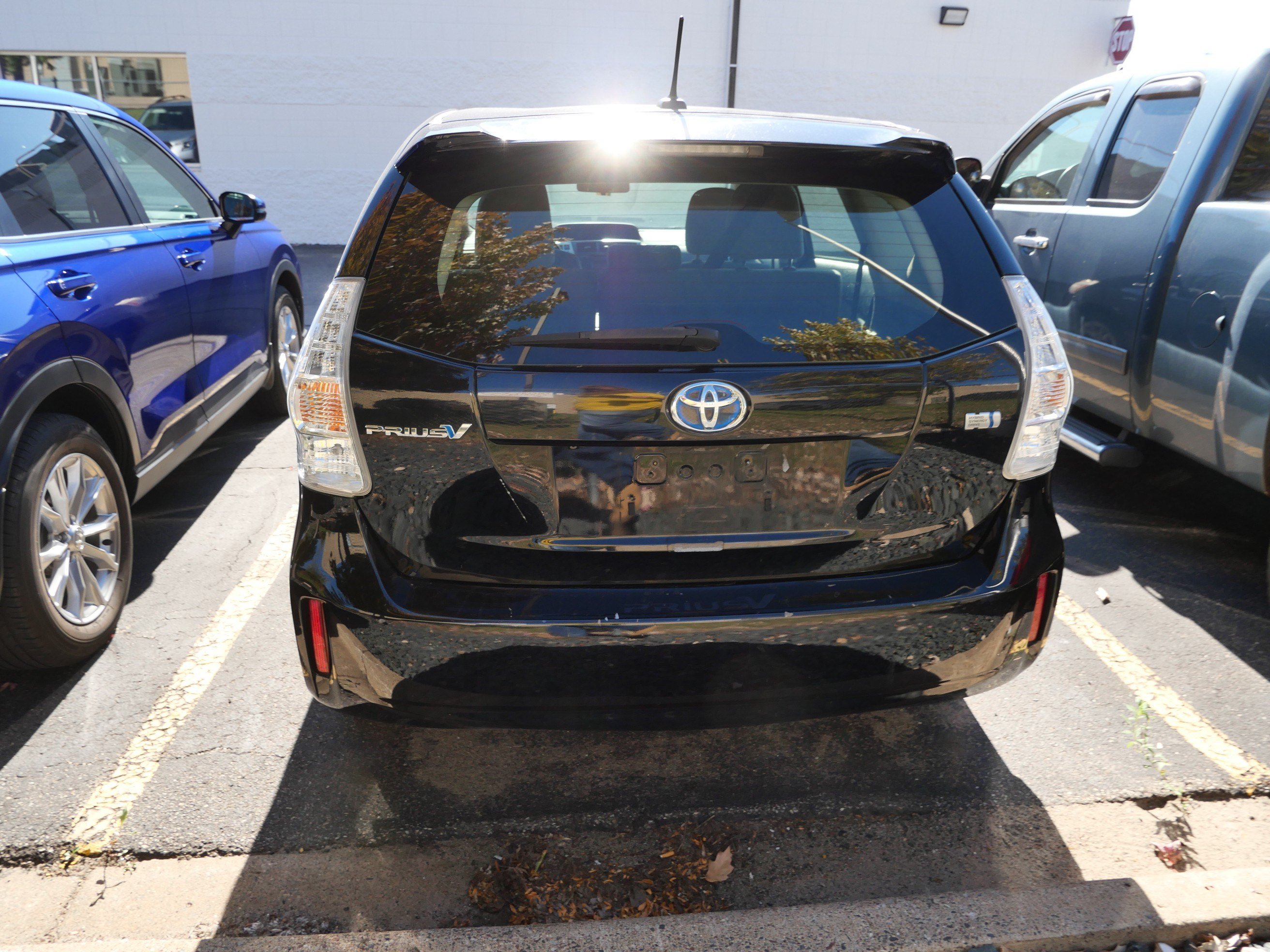 Used 2014 Toyota Prius V Three FWD image 6
