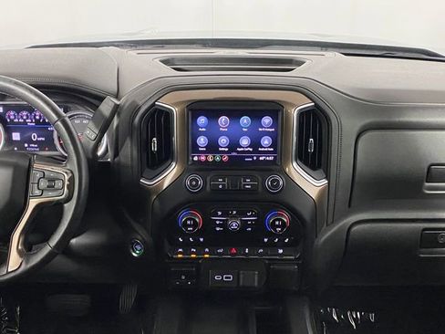 Certified 2019 Chevrolet Silverado 1500 High Country w/ Technology Package image 19