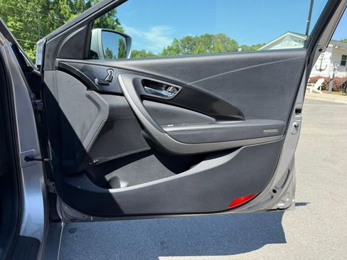 Used 2014 Hyundai Azera Limited w/ Option Group 02 FWD image 23