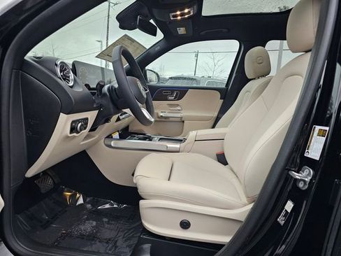 New 2026 Mercedes-Benz GLB 250 4MATIC image 17