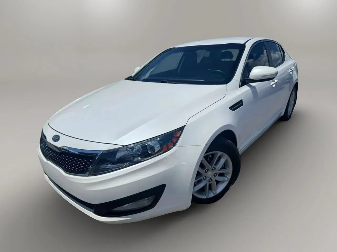 Used 2012 Kia Optima LX FWD image 1