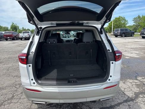 Used 2020 Buick Enclave Essence FWD image 18