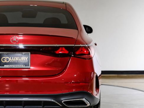 Used 2025 Mercedes-Benz E 350 Sedan image 49