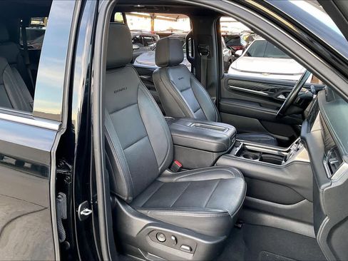 Certified 2022 GMC Yukon Denali image 10