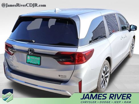 Used 2025 Honda Odyssey EX-L image 5