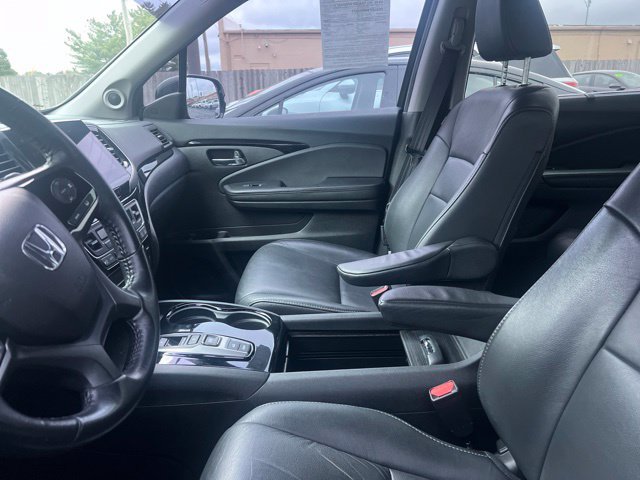 Used 2022 Honda Pilot Touring image 2