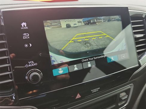 Used 2023 Honda Passport TrailSport image 25