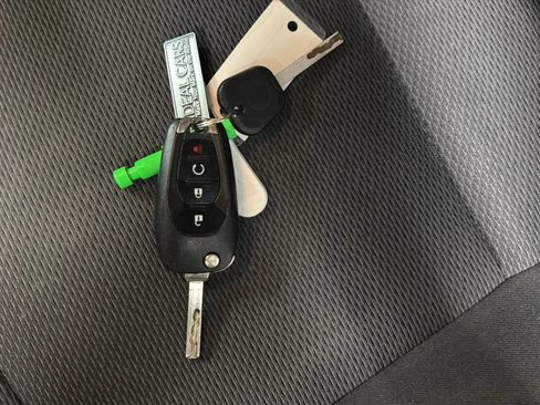 Used 2019 Chevrolet Cruze LS w/ LS Convenience Package FWD image 23