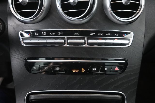 Used 2022 Mercedes-Benz GLC 300 image 23