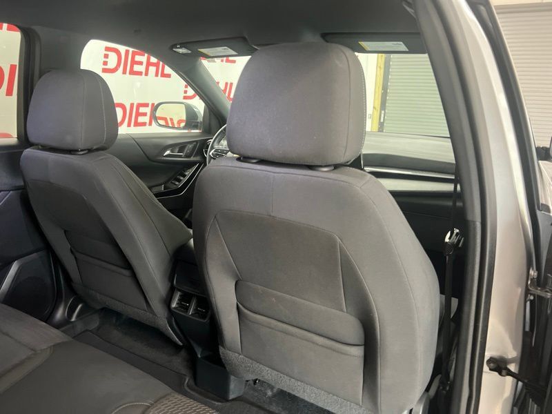 Used 2026 Chevrolet Equinox LT FWD image 11