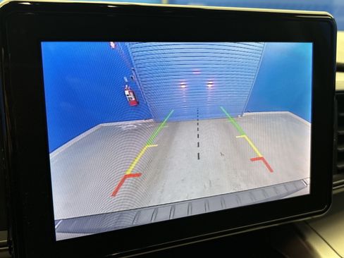 Used 2022 Ford Explorer XLT w/ Class IV Trailer Tow Package image 19