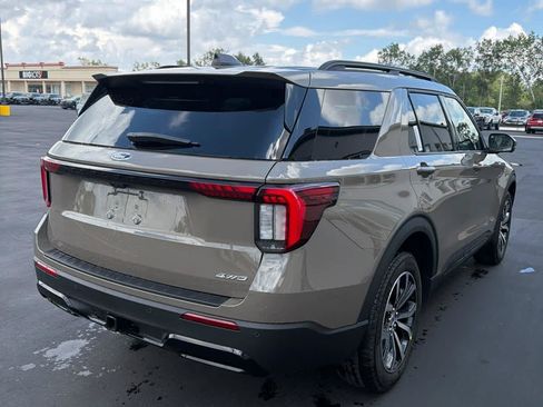 New 2026 Ford Explorer ST-Line AWD/4WD image 6