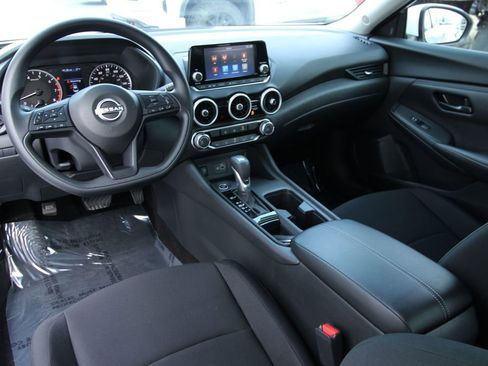 Used 2025 Nissan Sentra S image 19