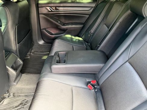 Used 2018 Honda Accord Sport image 20