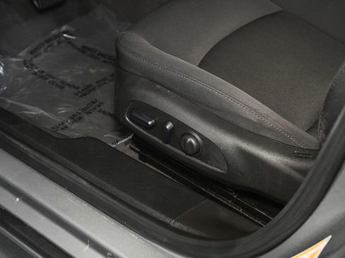 Used 2024 Chevrolet Malibu LT FWD image 20