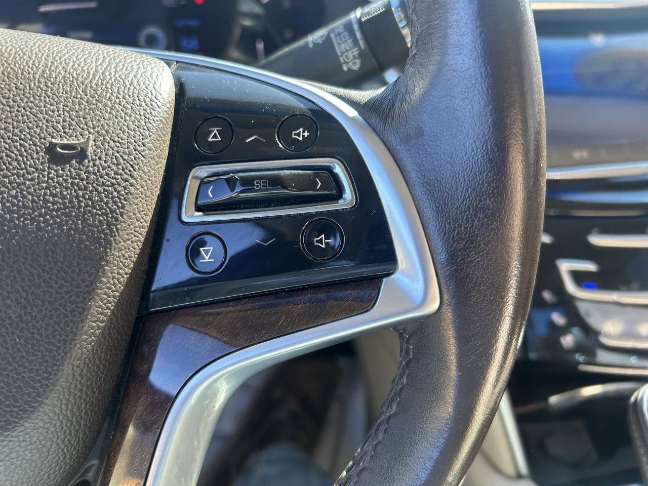 Used 2013 Cadillac XTS FWD image 19