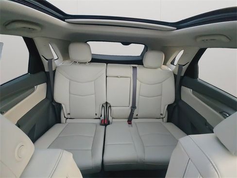 Used 2025 Cadillac XT5 Premium Luxury w/ LPO, Floor Liner Package image 17