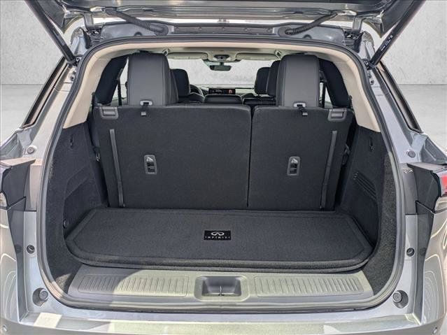 Certified 2026 INFINITI QX60 Luxe w/ Family Package FWD image 6
