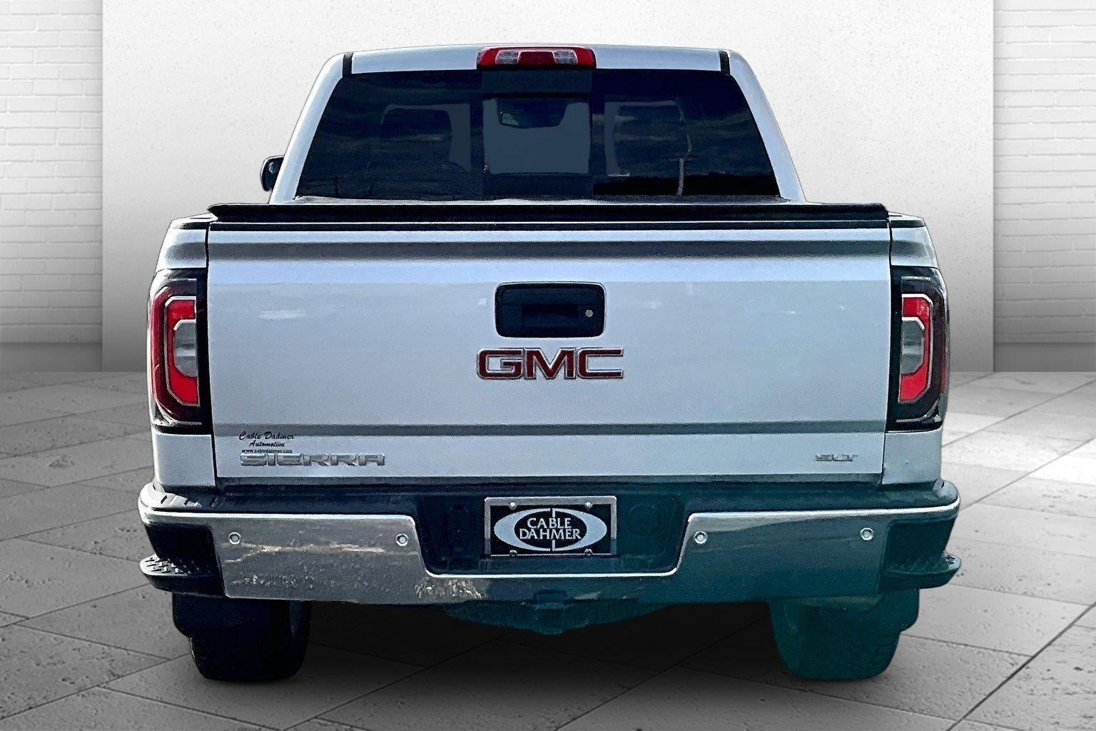 Used 2018 GMC Sierra 1500 SLT AWD/4WD image 3