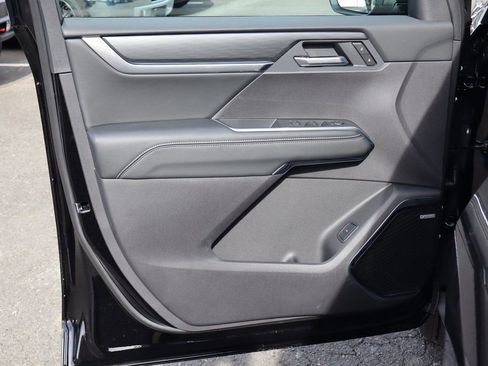 New 2026 GMC Acadia Elevation w/ Black Edition AWD/4WD image 9