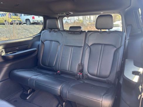 New 2026 Jeep Grand Wagoneer Limited w/ Convenience Group I image 15